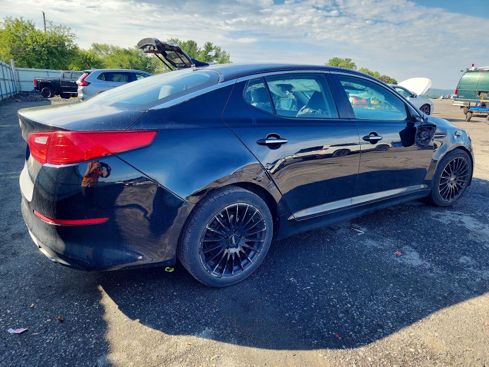 Auction sale of the 2015 Kia Optima, vin: 5XXGM4A70FG464354, lot number: 68377506