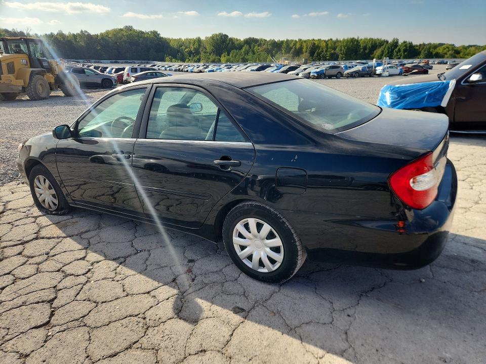 70369416 :رقم المزاد ، 4T1BE32K82U018389 vin ، 2002 Toyota Camry مزاد بيع