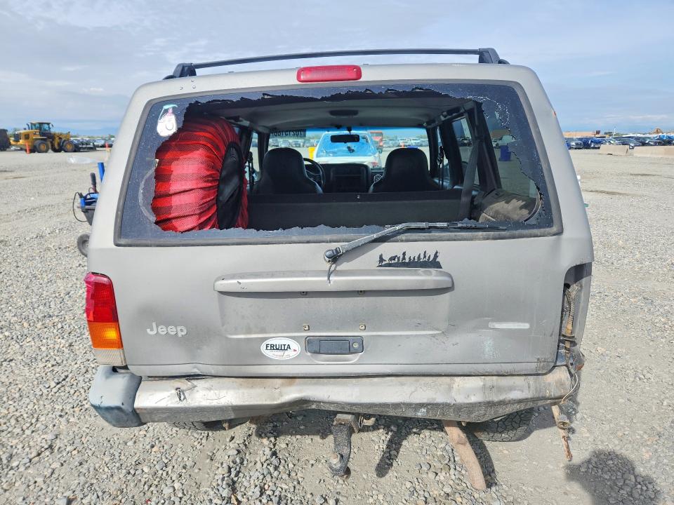 70215166 :رقم المزاد ، 1J4FF48S2YL148368 vin ، 2000 Jeep Cherokee مزاد بيع