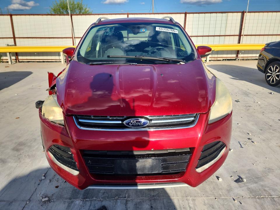 2015 Ford Escape მანქანა იყიდება აუქციონზე, vin: 1FMCU0J9XFUB18696, აუქციონის ნომერი: 68356766