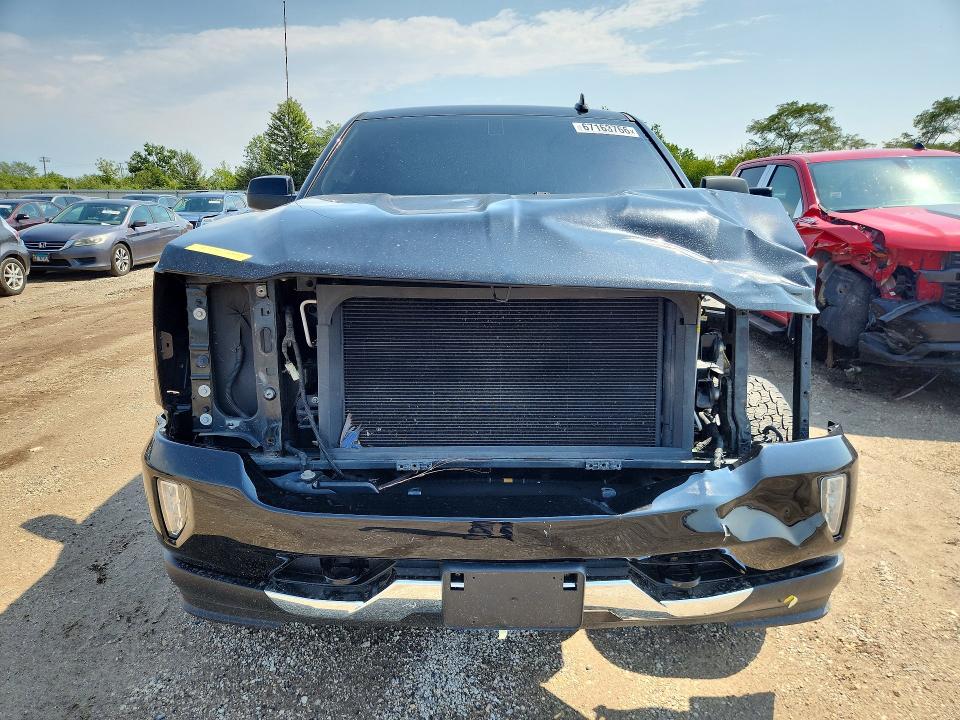 67163766 :رقم المزاد ، 3GCUKREC9HG145399 vin ، 2017 Chevrolet Silverado مزاد بيع