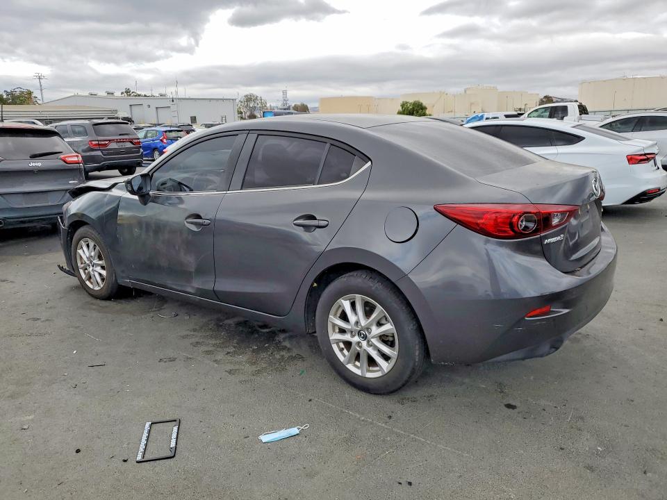 67561426 :رقم المزاد ، JM1BM1U78G1338132 vin ، 2016 Mazda 3 مزاد بيع