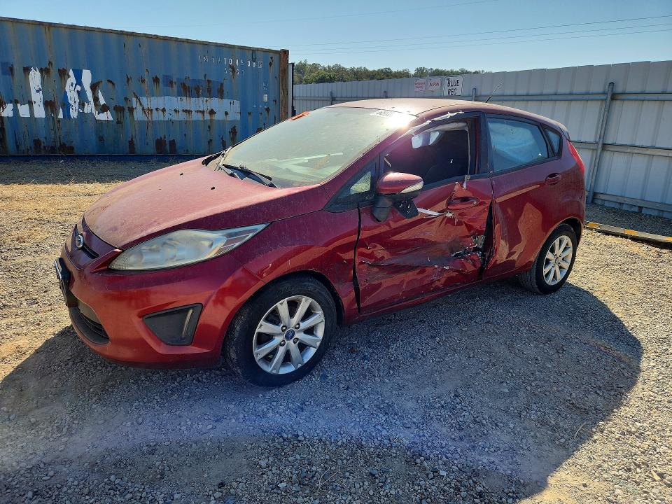 2013 Ford Fiesta მანქანა იყიდება აუქციონზე, vin: 3FADP4EJ2DM202241, აუქციონის ნომერი: 68828696