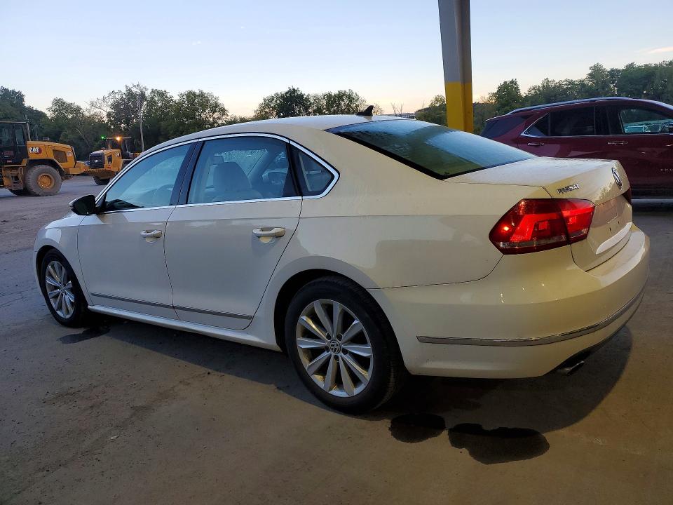 69995136 :رقم المزاد ، 1VWCP7A32CC036296 vin ، 2012 Volkswagen Passat مزاد بيع