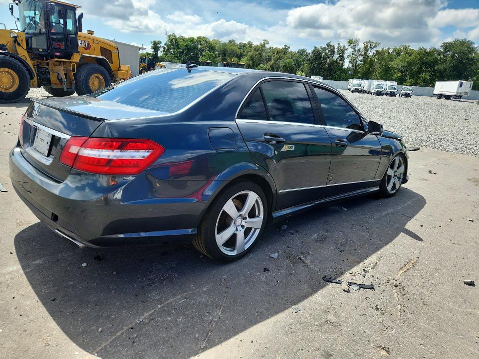 2010 Mercedes-benz E მანქანა იყიდება აუქციონზე, vin: WDDHF5GB0AA206183, აუქციონის ნომერი: 70600216