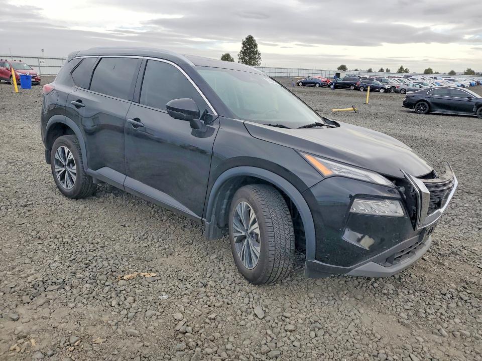70560646 :رقم المزاد ، 5N1AT3BBXMC680565 vin ، 2021 Nissan Rogue مزاد بيع