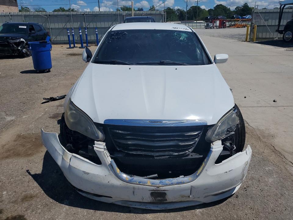 2013 Chrysler 200 მანქანა იყიდება აუქციონზე, vin: 1C3CCBBB2DN545905, აუქციონის ნომერი: 68211156