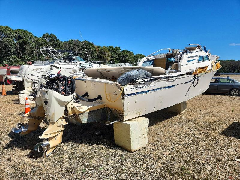 67493086 :رقم المزاد ، NTLCV233B787 vin ، 1987 Grady White Boat 255 Sailfish مزاد بيع