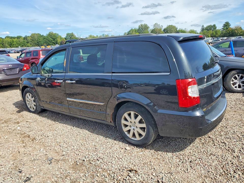 2015 Chrysler Town & Country მანქანა იყიდება აუქციონზე, vin: 2C4RC1BG8FR710941, აუქციონის ნომერი: 69723816