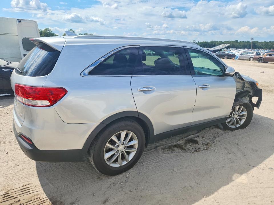 67694666 :رقم المزاد ، 5XYPGDA38HG267127 vin ، 2017 Kia Sorento مزاد بيع