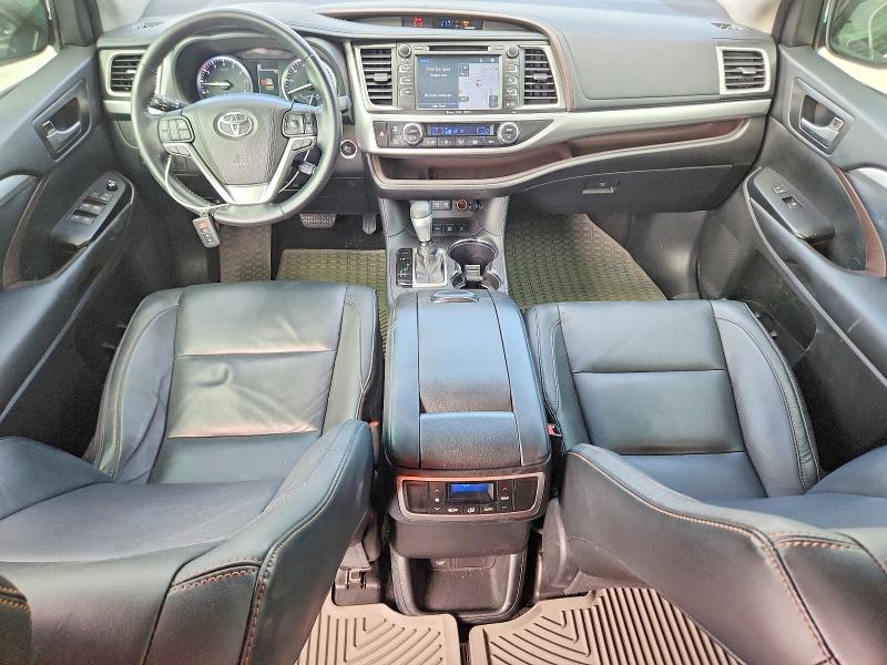 2018 Toyota Highlander მანქანა იყიდება აუქციონზე, vin: 5TDJZRFH2JS528200, აუქციონის ნომერი: 70524006