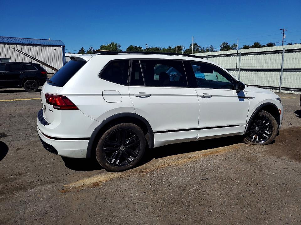 2022 Volkswagen Tiguan მანქანა იყიდება აუქციონზე, vin: 3VV8B7AX2NM133494, აუქციონის ნომერი: 68673616