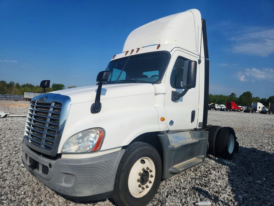 Aukcja sprzedaży 2015 Freightliner Cascadia, vin: 1FUBGEDV5FLGH4778, numer aukcji: 68601736