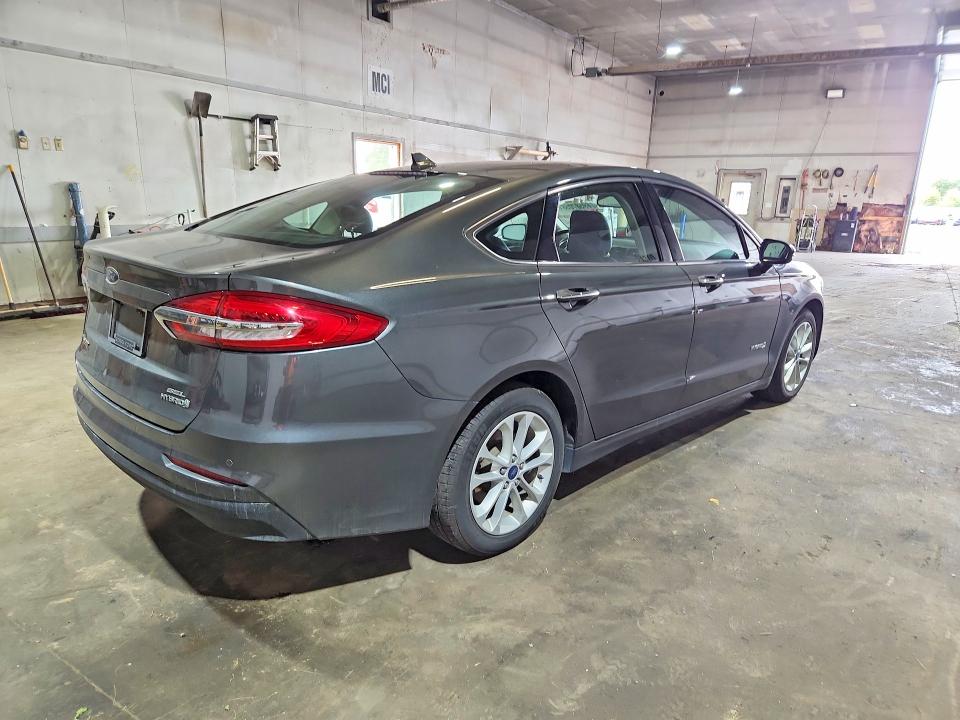 2019 Ford Fusion მანქანა იყიდება აუქციონზე, vin: 3FA6P0MU4KR236338, აუქციონის ნომერი: 69587056