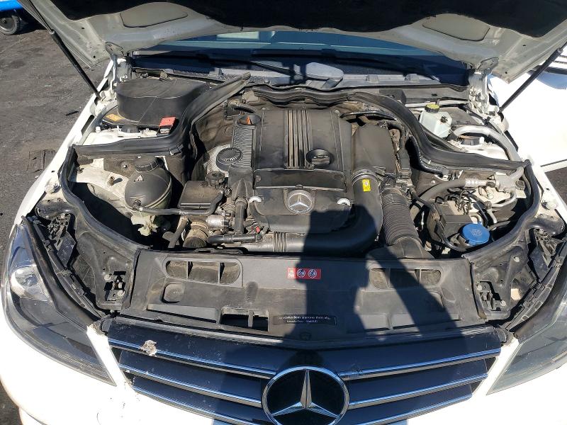 67404036 :رقم المزاد ، WDDGF4HB1EG239426 vin ، 2014 Mercedes-benz C مزاد بيع
