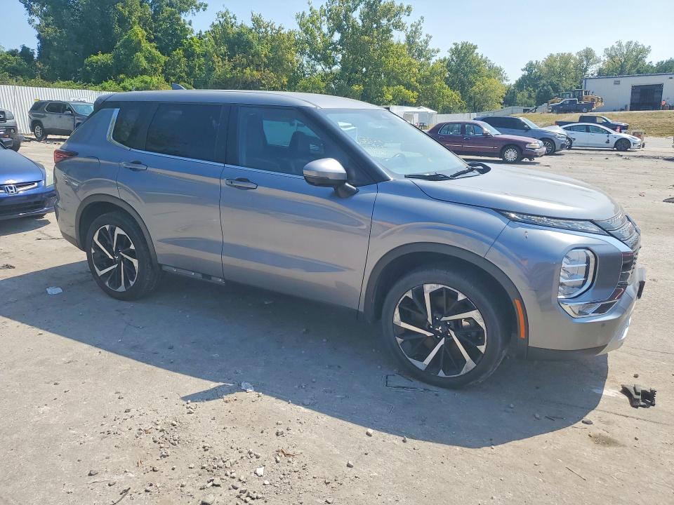 Продажа на аукционе авто 2022 Mitsubishi Outlander, vin: JA4J3UA82NZ091454, номер лота: 68259316