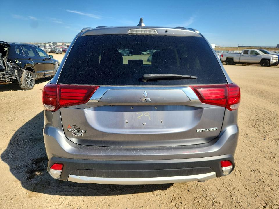 2017 Mitsubishi Outlander მანქანა იყიდება აუქციონზე, vin: JA4JZ4AX2HZ612523, აუქციონის ნომერი: 68256446