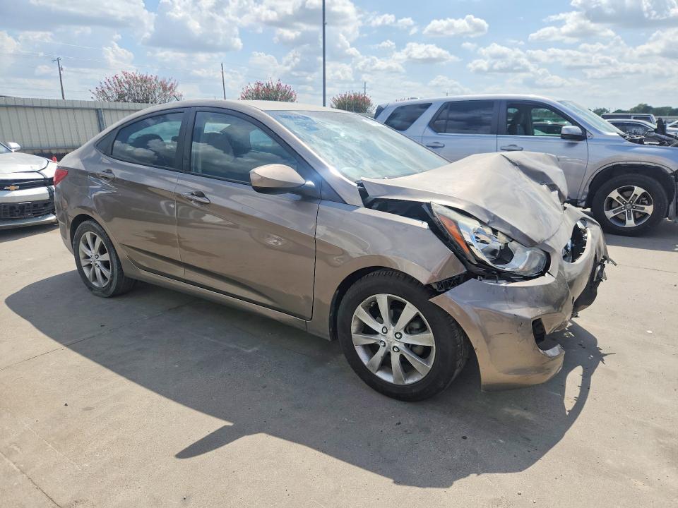 2013 Hyundai Accent მანქანა იყიდება აუქციონზე, vin: KMHCU4AE6DU455478, აუქციონის ნომერი: 67899026
