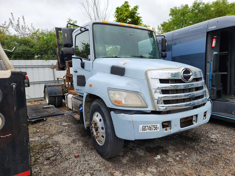 68746756 :رقم المزاد ، 5PVNV8JV6B4S51942 vin ، 2011 Hino Hino 338 مزاد بيع