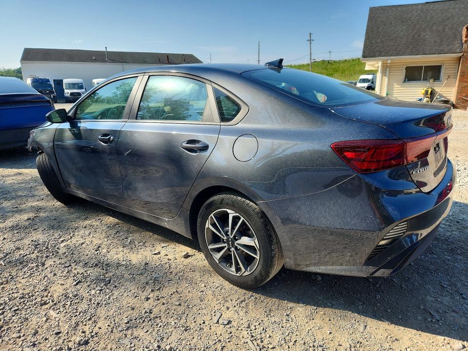 66960206 :رقم المزاد ، 3KPF24AD7NE435528 vin ، 2022 Kia Forte مزاد بيع