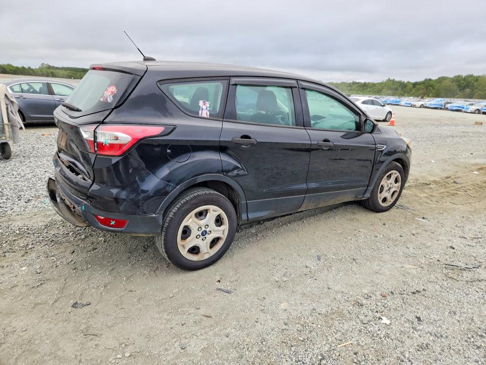 2017 Ford Escape მანქანა იყიდება აუქციონზე, vin: 1FMCU0F71HUC42964, აუქციონის ნომერი: 70271426