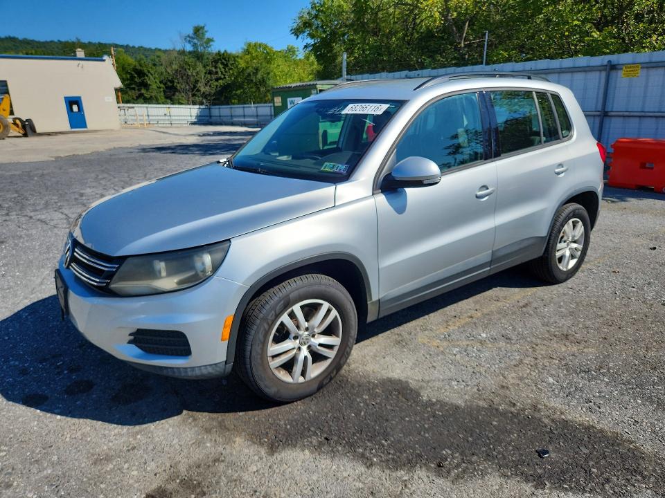68266116 :رقم المزاد ، WVGBV7AX8HK014299 vin ، 2017 Volkswagen Tiguan مزاد بيع