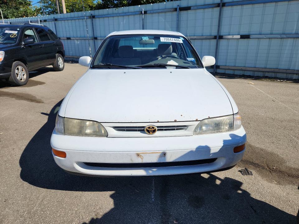 1997 Toyota Corolla მანქანა იყიდება აუქციონზე, vin: 1NXBB02E9VZ652932, აუქციონის ნომერი: 70847486