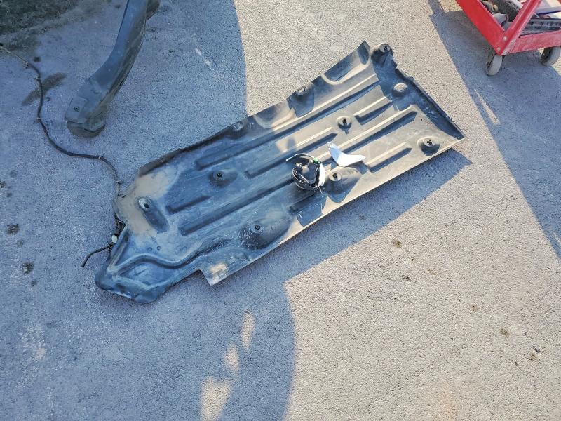2017 Ford Escape მანქანა იყიდება აუქციონზე, vin: 1FMCU9JD8HUC89734, აუქციონის ნომერი: 70690316