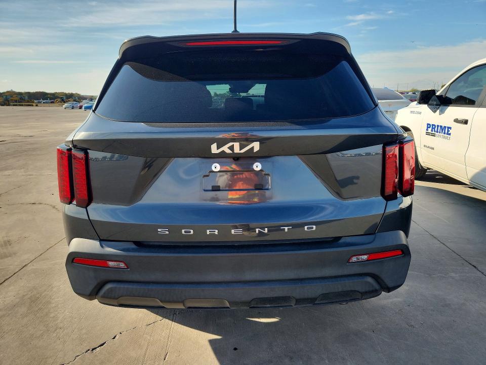 70319986 :رقم المزاد ، 5XYRG4LC3NG140223 vin ، 2022 Kia Sorento مزاد بيع