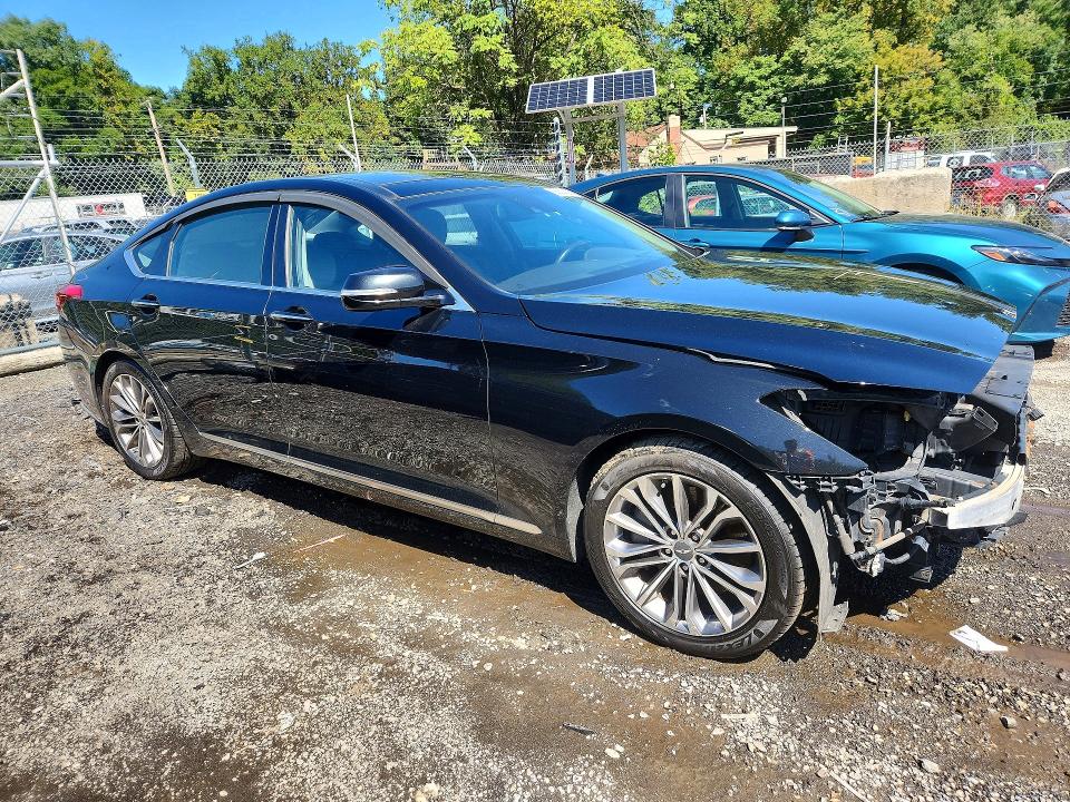 2015 Hyundai Genesis მანქანა იყიდება აუქციონზე, vin: KMHGN4JE9FU024389, აუქციონის ნომერი: 68820286