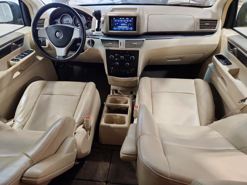2010 Volkswagen Routan მანქანა იყიდება აუქციონზე, vin: 2V4RW3D18AR295937, აუქციონის ნომერი: 67910776
