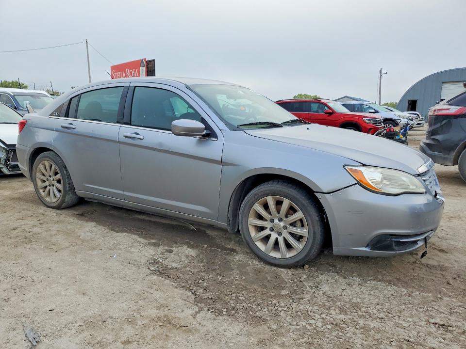 2014 Chrysler 200 მანქანა იყიდება აუქციონზე, vin: 1C3CCBBG0EN144754, აუქციონის ნომერი: 69647136