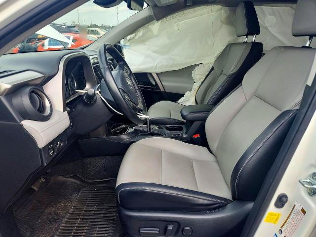 67239436 :رقم المزاد ، JTMDJREV0JD182879 vin ، 2018 Toyota Rav4 Hv مزاد بيع