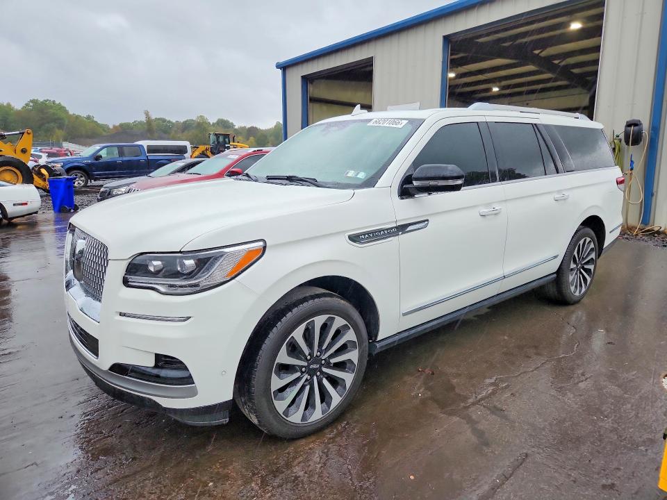 Продажа на аукционе авто 2023 Lincoln Navigator, vin: 5LMJJ3LG8PEL01102, номер лота: 68201066
