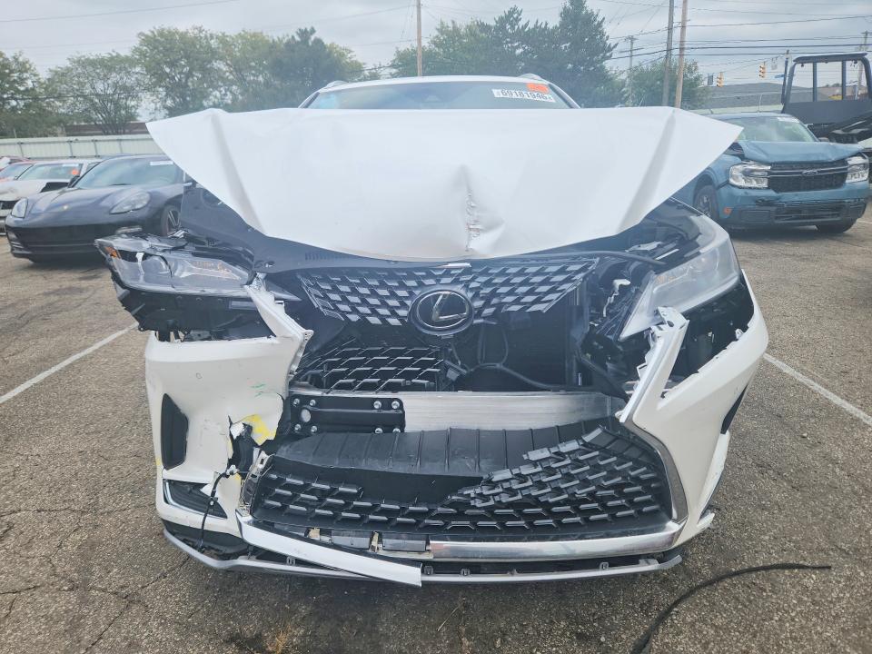 69181946 :رقم المزاد ، 2T2HZMDA8NC355932 vin ، 2022 Lexus Rx مزاد بيع