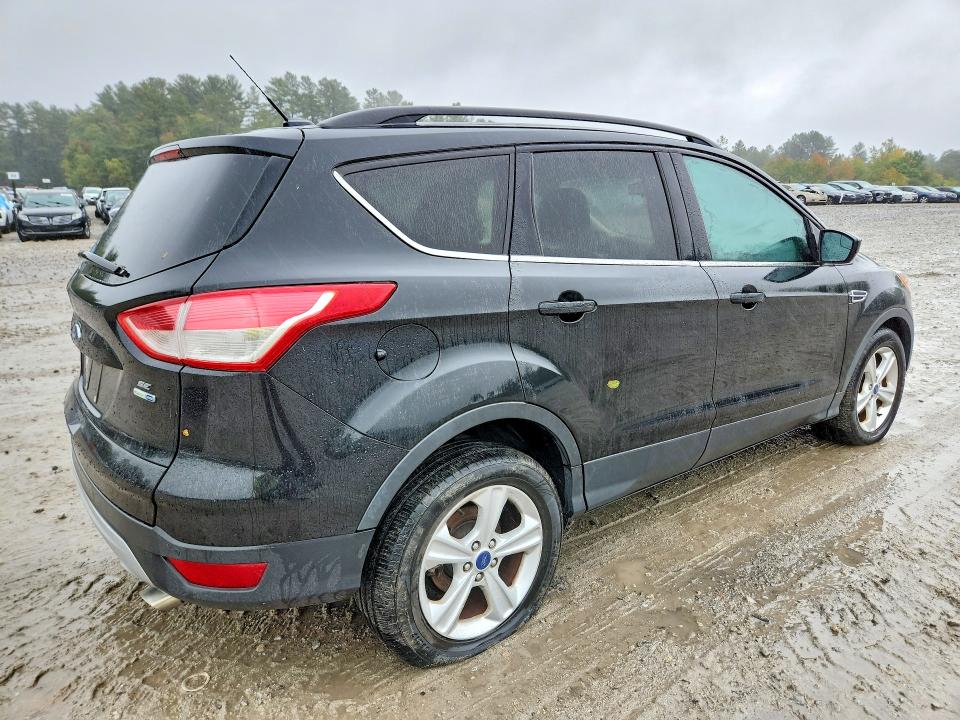 2015 Ford Escape მანქანა იყიდება აუქციონზე, vin: 1FMCU9GXXFUB86670, აუქციონის ნომერი: 70842796