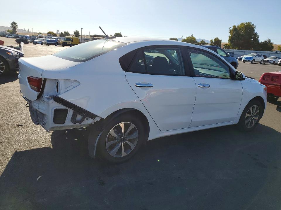 Продаж на аукціоні авто 2022 Kia Rio, vin: 3KPA24AD0NE458112, номер лоту: 67975346