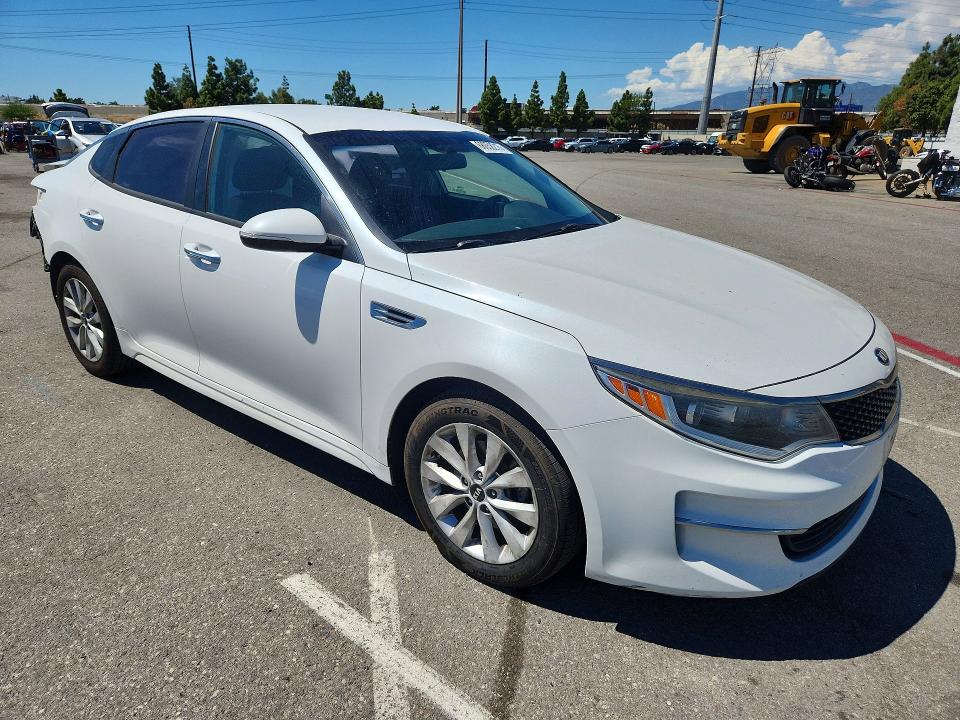 Продажа на аукционе авто 2018 Kia Optima, vin: 5XXGT4L31JG271667, номер лота: 68058216