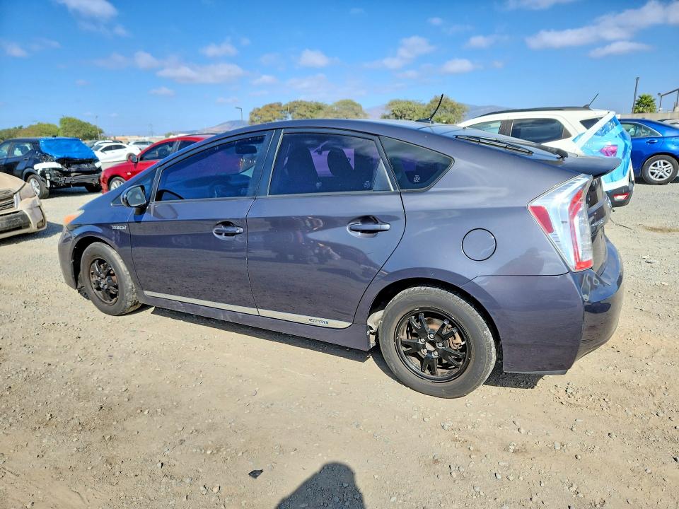 69069766 :رقم المزاد ، JTDKN3DU8D1650252 vin ، 2015 Toyota Prius مزاد بيع