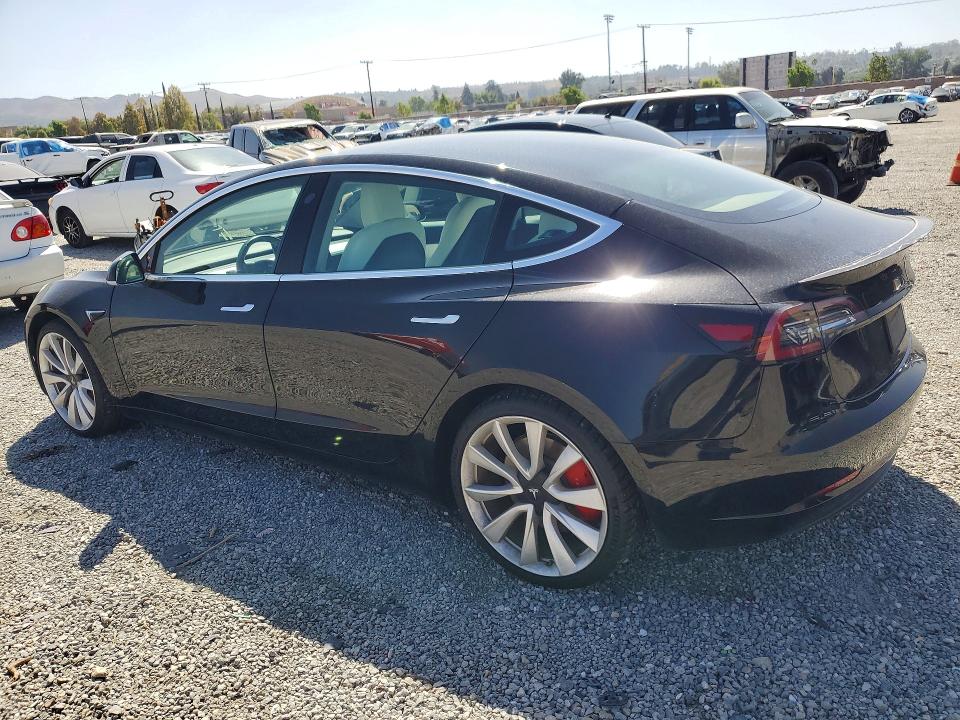 Продаж на аукціоні авто 2019 Tesla Model 3, vin: 5YJ3E1EB5KF238347, номер лоту: 69042836
