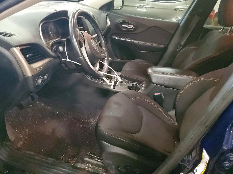 68202946 :رقم المزاد ، 1C4PJLCB8GW293759 vin ، 2016 Jeep Cherokee مزاد بيع