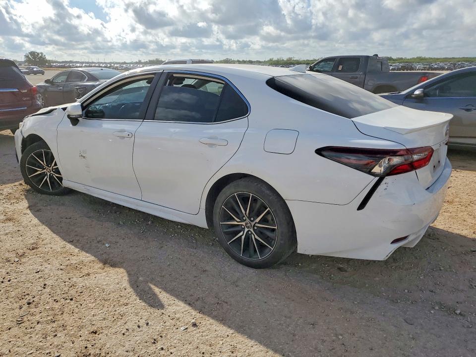 Aukcja sprzedaży 2022 Toyota Camry, vin: 4T1G11AK5NU057274, numer aukcji: 69611156