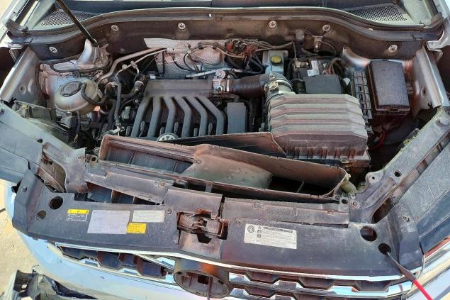 70886716 :رقم المزاد ، 1V2ER2CA4JC519868 vin ، 2018 Volkswagen Atlas مزاد بيع