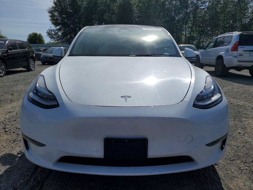 67935926 :رقم المزاد ، 7SAYGDEE5NF481515 vin ، 2022 Tesla Model Y مزاد بيع