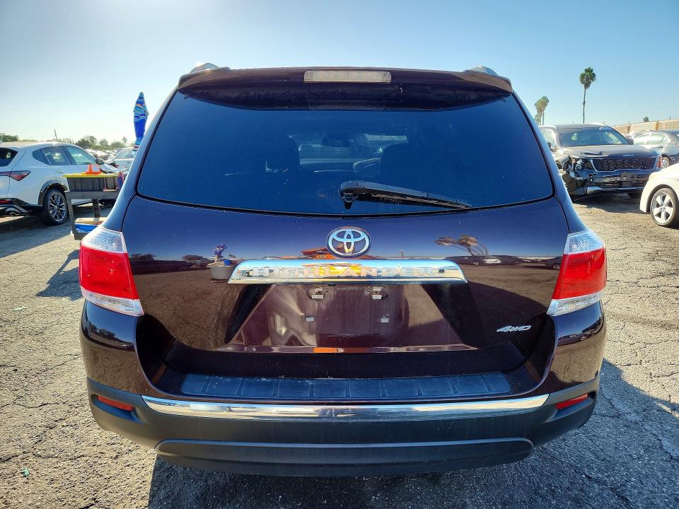 71073216 :رقم المزاد ، 5TDDK3EH8BS089148 vin ، 2011 Toyota Highlander مزاد بيع