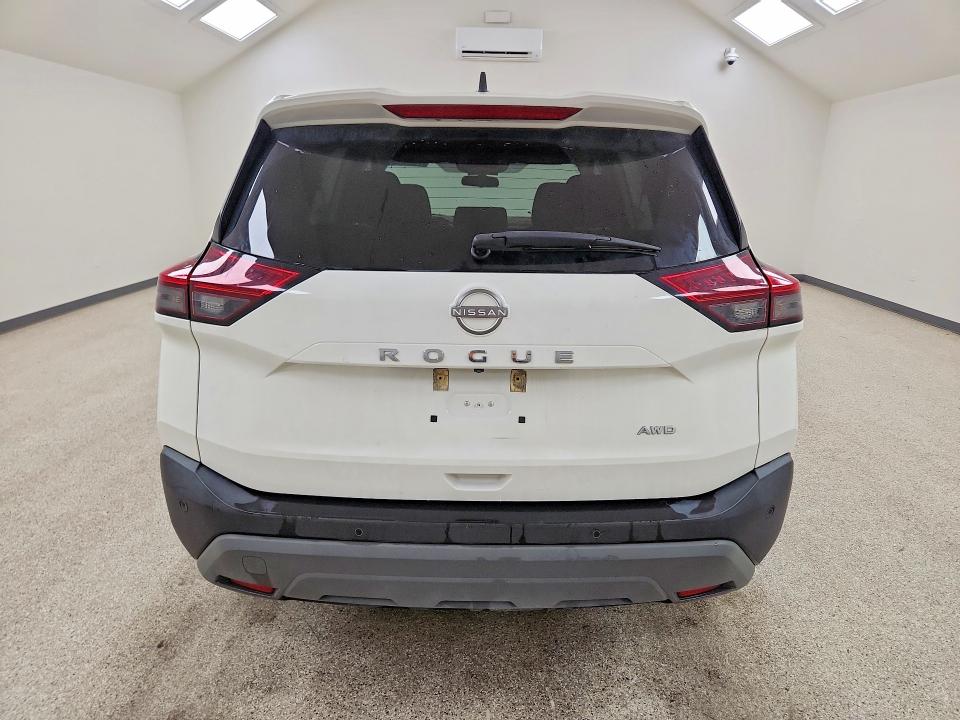 70535136 :رقم المزاد ، 5N1BT3AB8PC771053 vin ، 2023 Nissan Rogue مزاد بيع