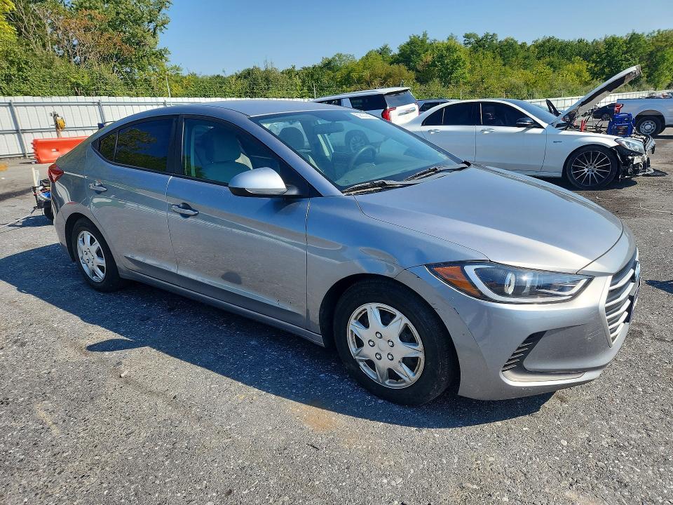 69301686 :رقم المزاد ، 5NPD74LF0HH208480 vin ، 2017 Hyundai Elantra مزاد بيع
