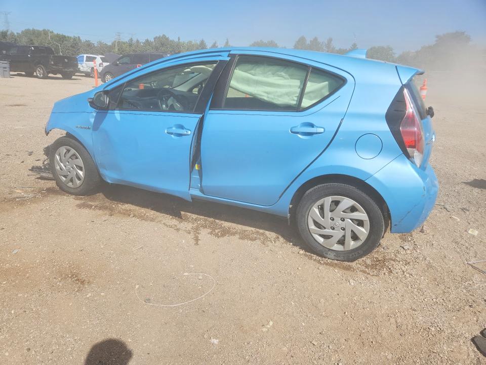 68329726 :رقم المزاد ، JTDKDTB36F1098038 vin ، 2015 Toyota Prius C مزاد بيع
