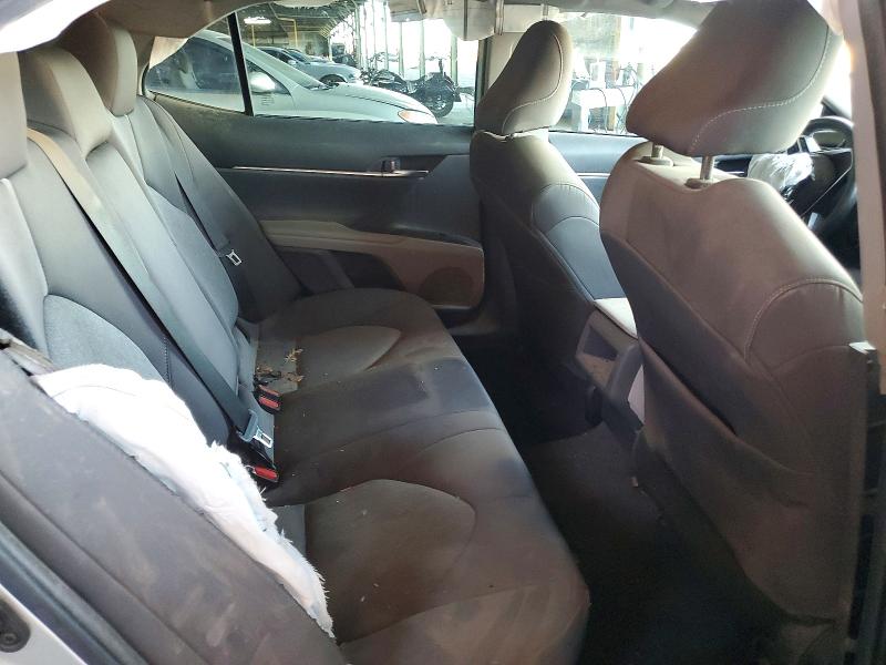 70719736 :رقم المزاد ، 4T1C11AK1NU648376 vin ، 2022 Toyota Camry مزاد بيع