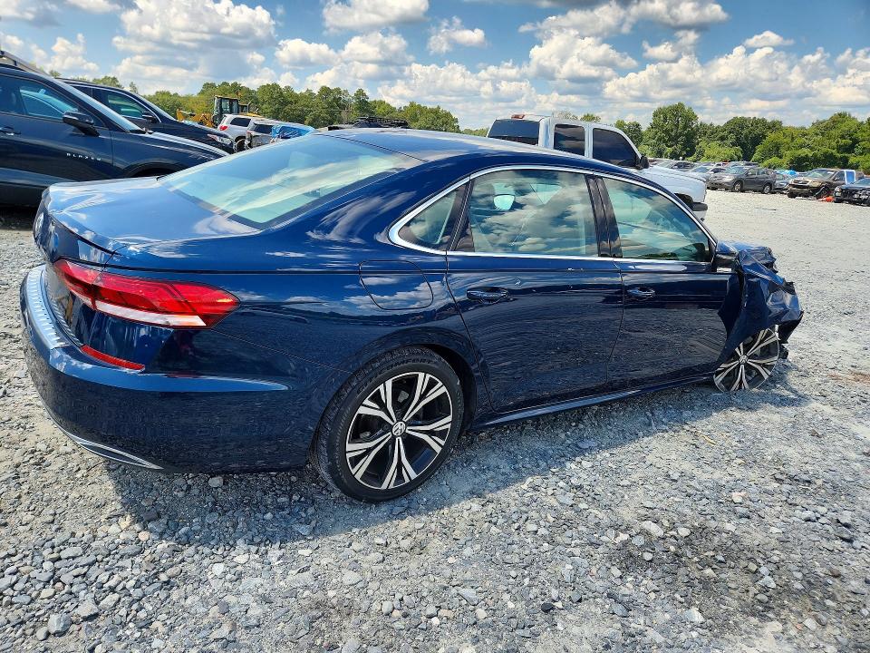 67411126 :رقم المزاد ، 1VWSA7A31MC016975 vin ، 2021 Volkswagen Passat مزاد بيع
